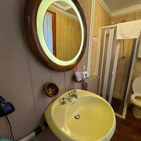 Just For Single Exclusive Lionsclass Alloggio in famiglia