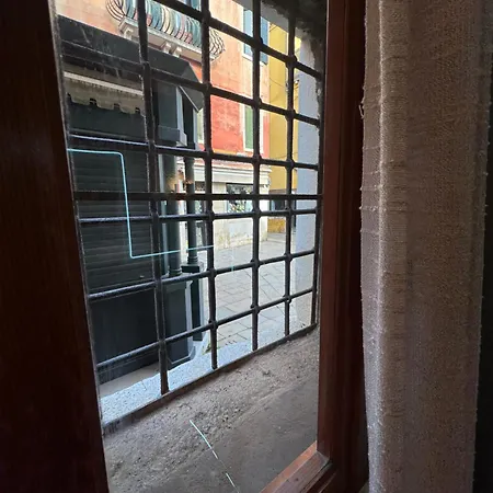 Δωμάτια σε οικογενειακή κατοικία Just For Single Exclusive Lionsclass