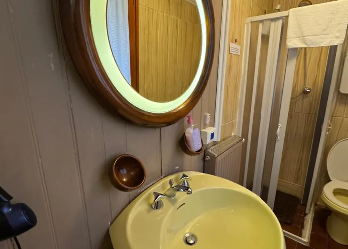 Just For Single Exclusive Lionsclass Δωμάτια σε οικογενειακή κατοικία