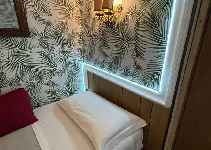 Just For Single Exclusive Lionsclass Δωμάτια σε οικογενειακή κατοικία Βενετία