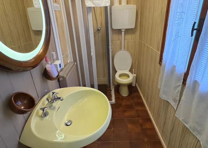 Δωμάτια σε οικογενειακή κατοικία Just For Single Exclusive Lionsclass Βενετία